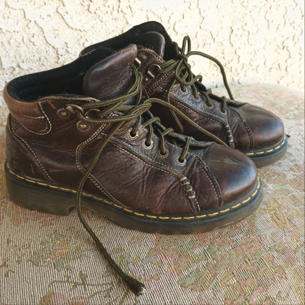 Dr. Martens ankle boot women's 9 men's 8
